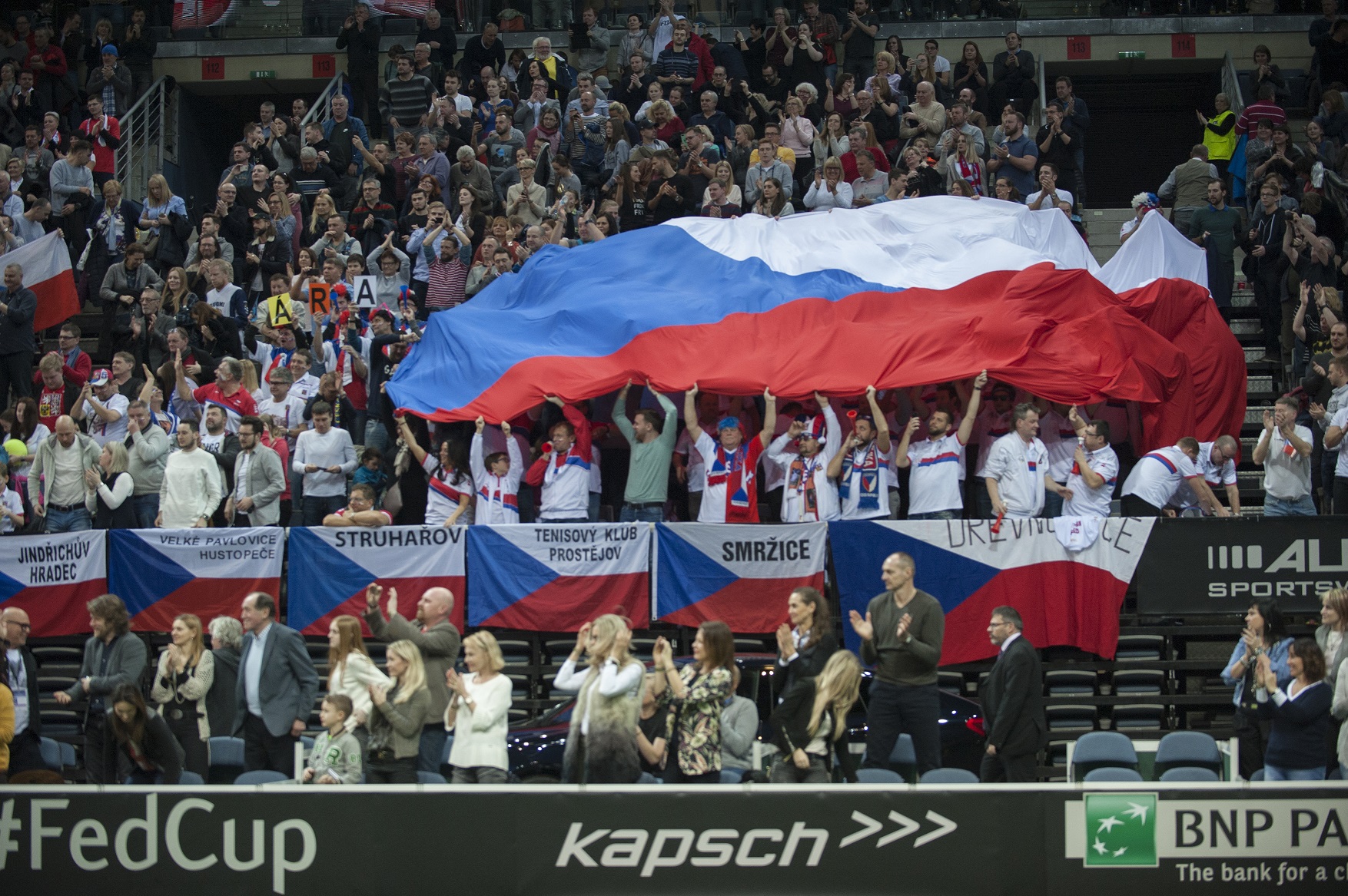 Thumbnail # Češky smetly Švýcarsko ve Fed Cupu – podívejte se na nejlepší momenty!